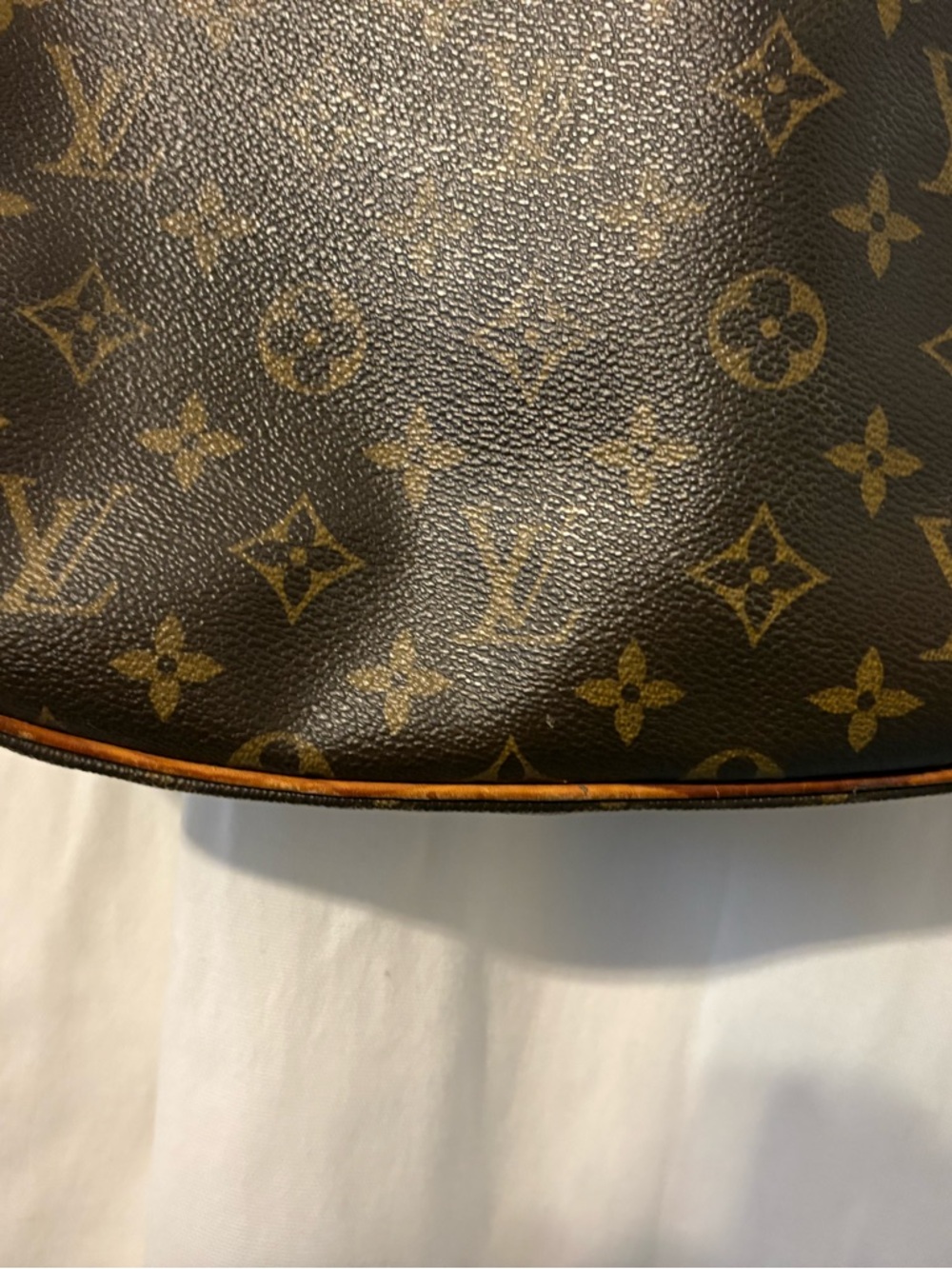 Louis Vuitton Monogram Odeon PM Crossbody Bag with Tan Trim - Picture 4 of 6